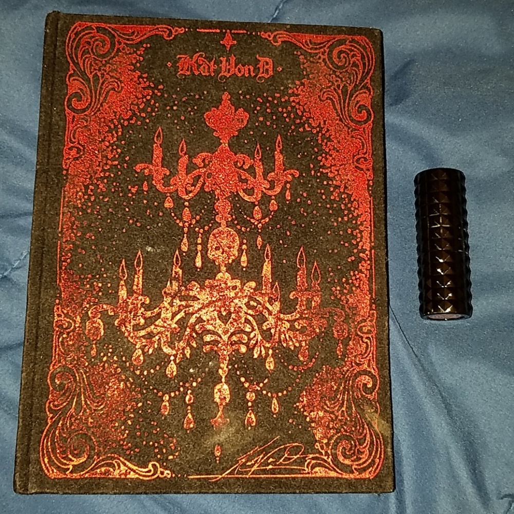 Kat Von D makeup